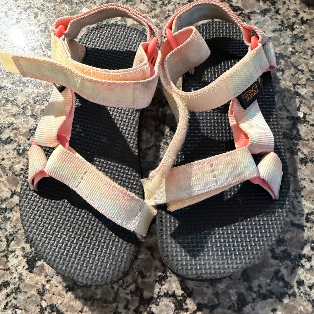 Teva Kids sandals in pale pink and peach tie-dye